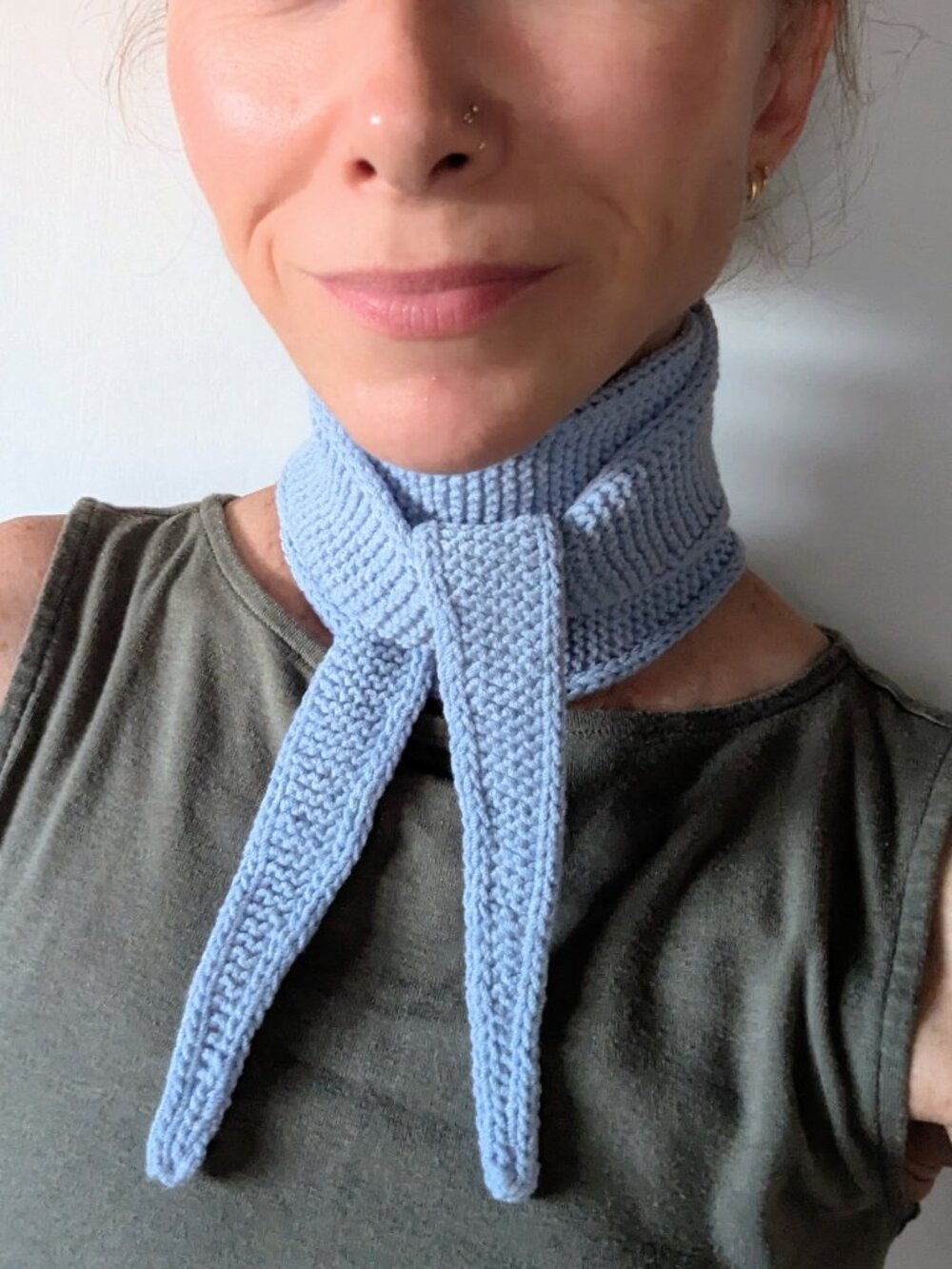Hand Knit Sophie Scarf Skinny Wrap Neckerchief Bandana Periwinkle Sky Baby Blue - Picture 9 of 12